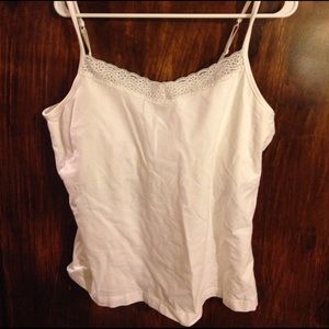 White tank with built wireless bra