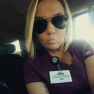 Meet your Posher, Tabitha