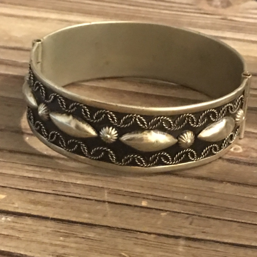 Silver bangle