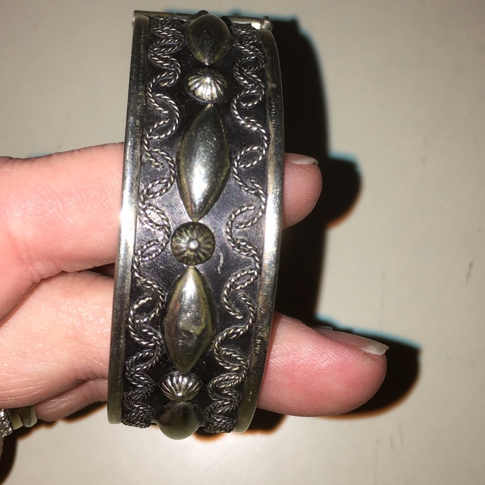 Silver bangle - Picture 4 of 4