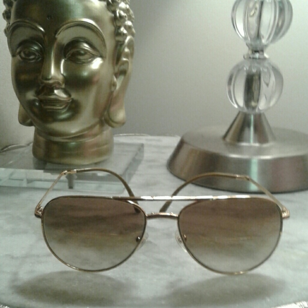 Burberry aviators