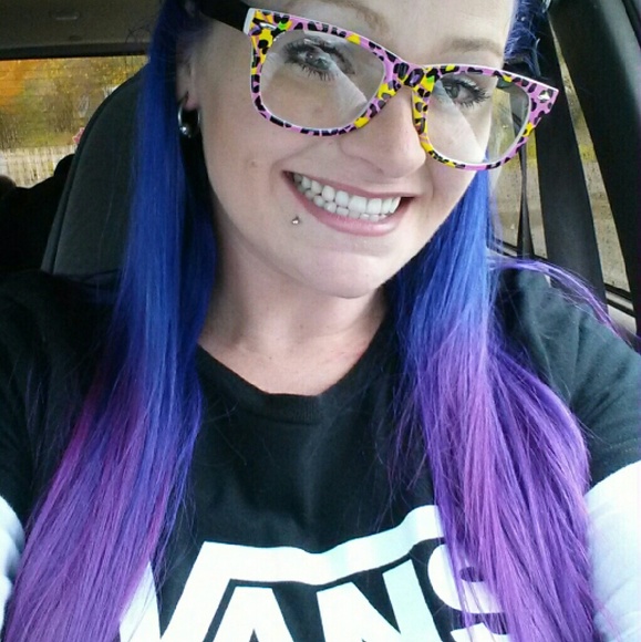 Hey, my name's Bobbie - Picture 4 of 4