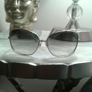 Tiffany with sapphire stones