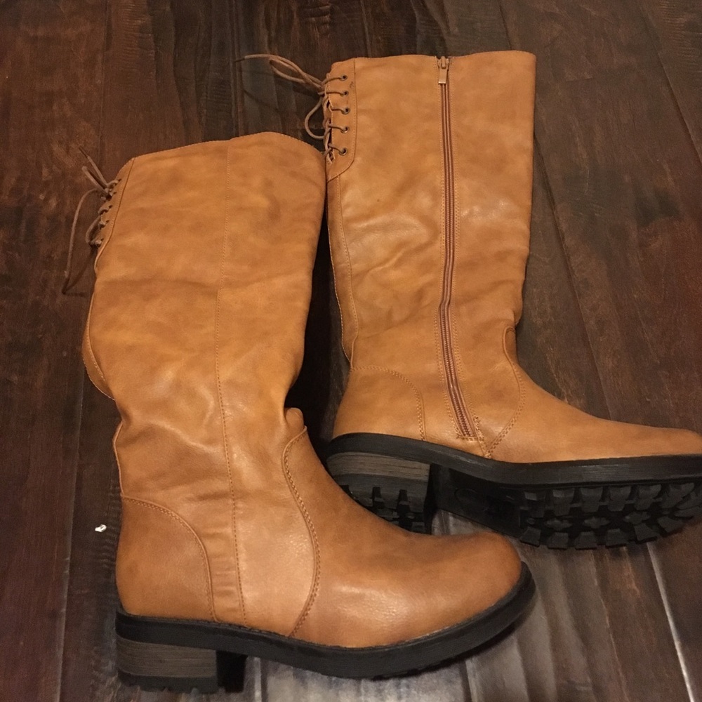 Riding boots