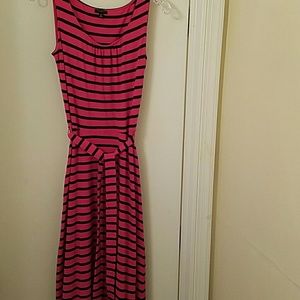 Sleeveless striped maxi dress