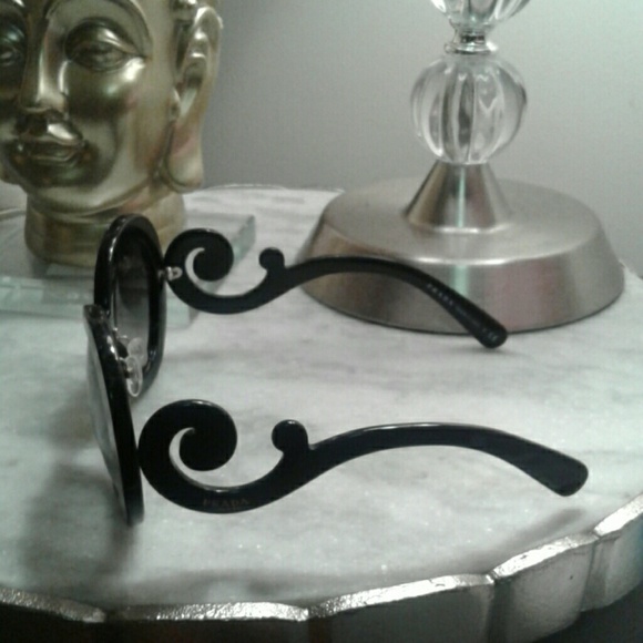 Prada sunglasses AUTHENTIC