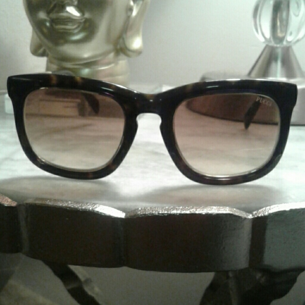 Nwot  Pucci sunglasses