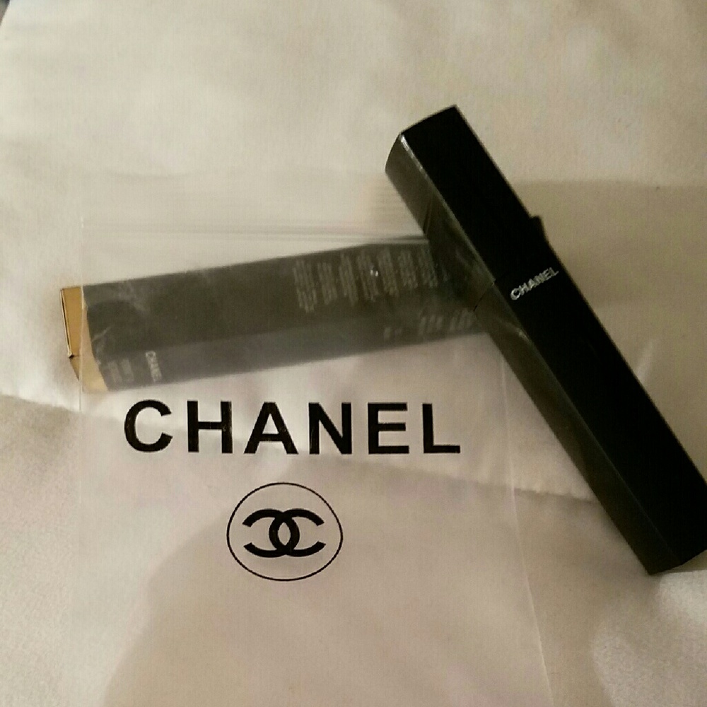 Chanel Waterproof mascara