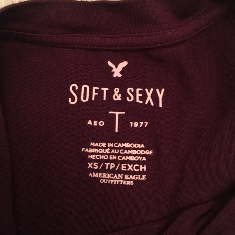 American Eagle maroon soft and sexy shirt - Picture 4 of 4