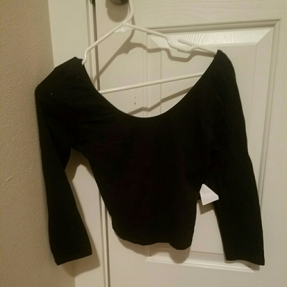 Black crop top