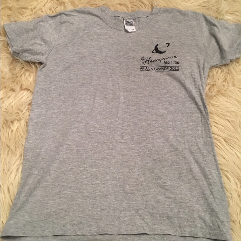 Ariana Grande honeymoon tour grey tshirt