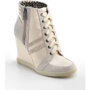 Jessica Simpson shoes size 6
