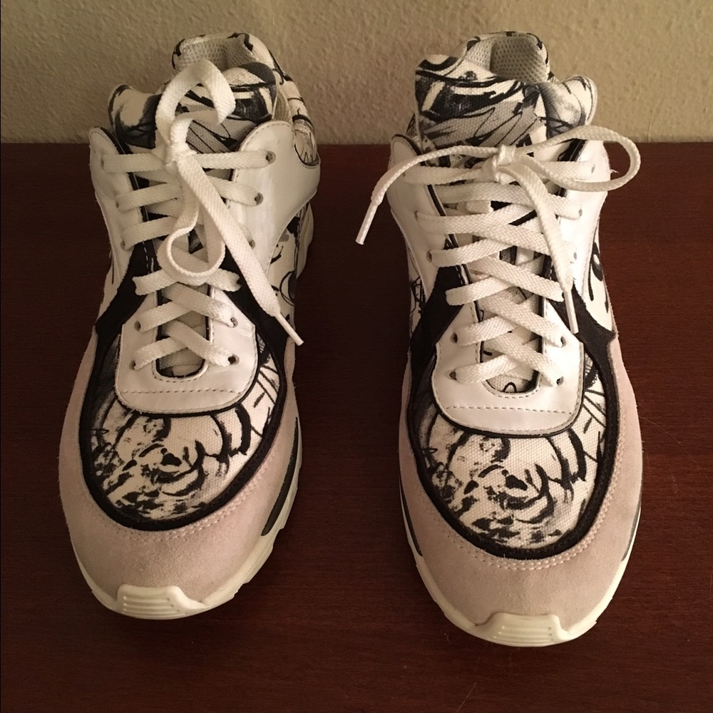 100% Authentic Chanel Woman's Runner