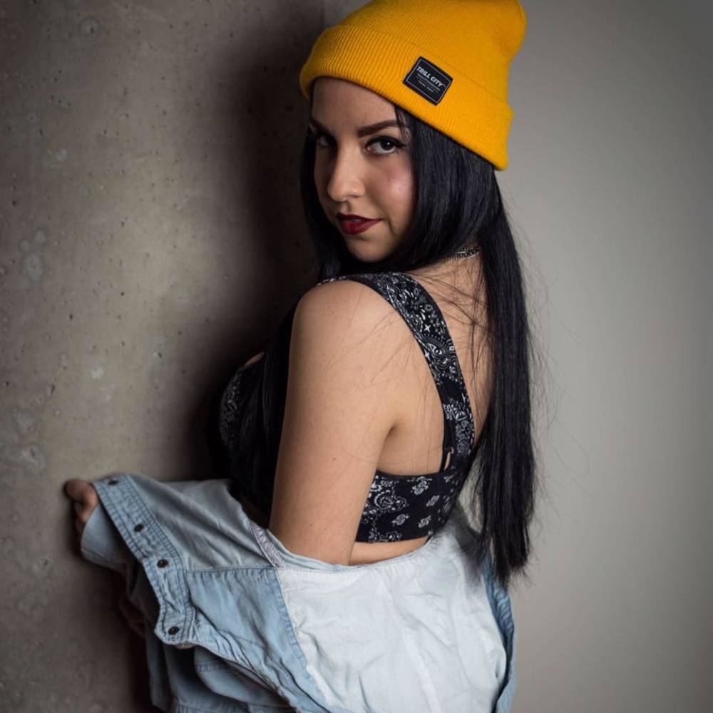 Meet your Posher, Alexandra