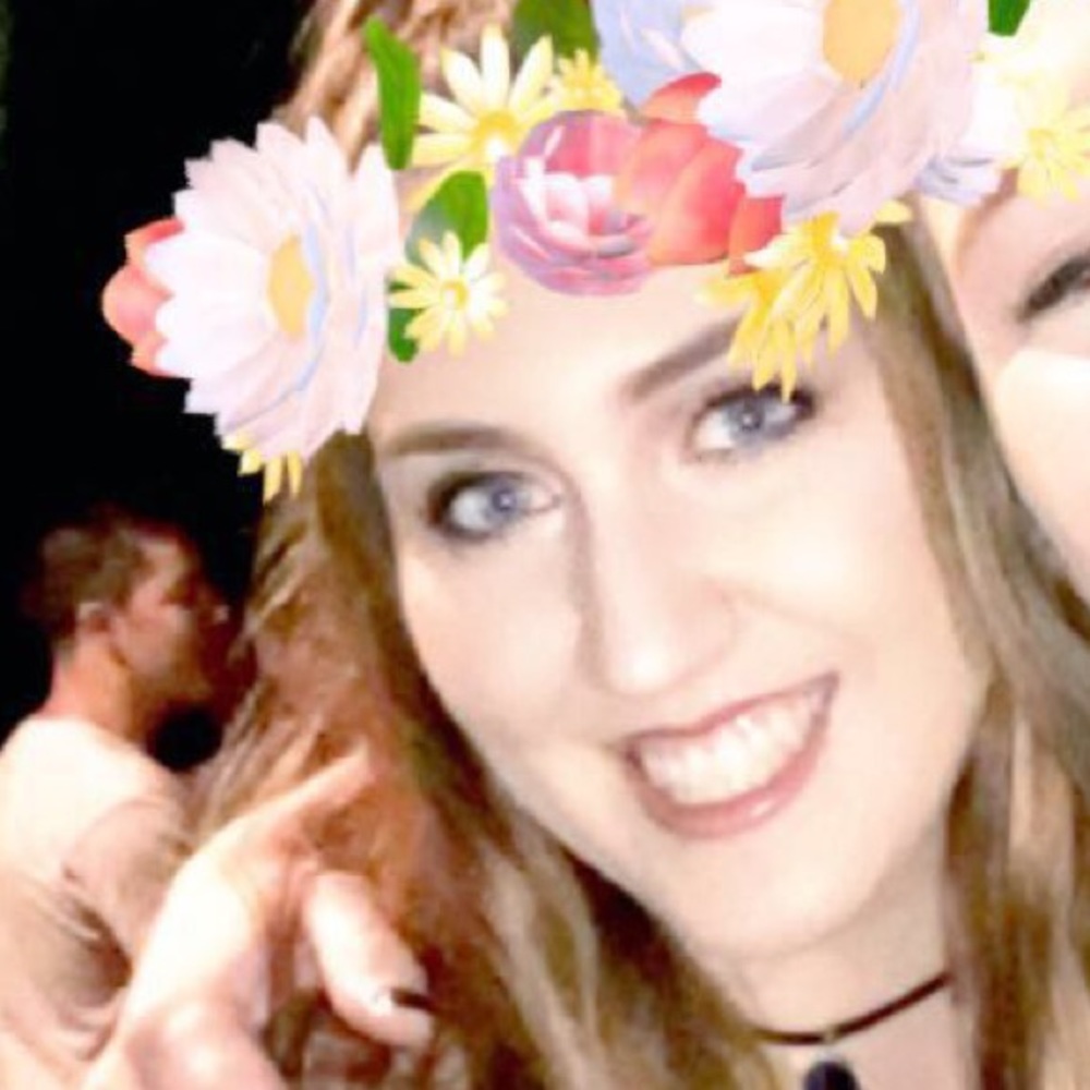 Meet your Posher, Carey