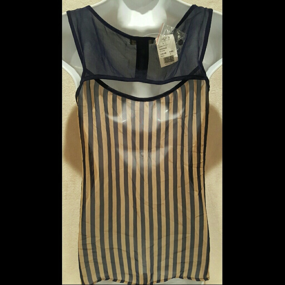 NWT Mine blouse size small - Picture 5 of 5