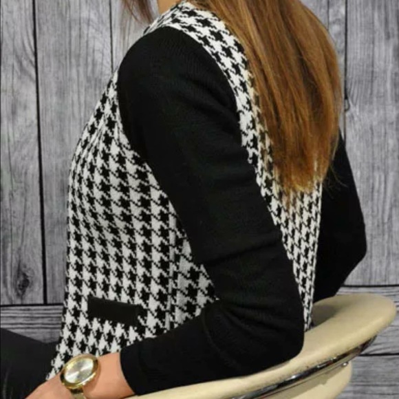 Beautiful sweater jacket size M - Picture 1 of 2