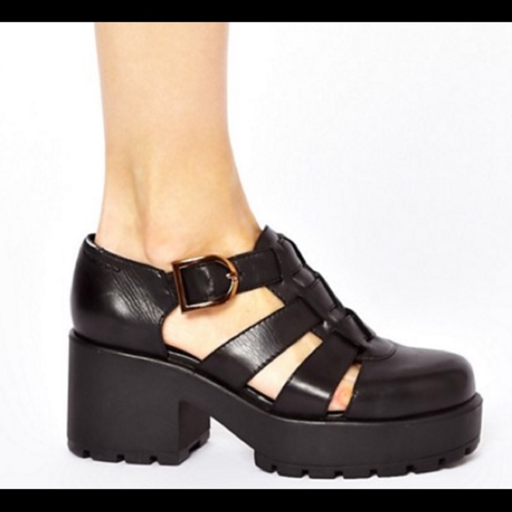 Vagabond Dioon Black leather heeled shoes