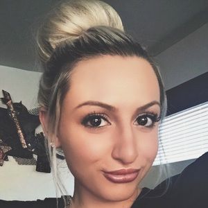 Meet your Posher, Bianca