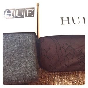 HUE Sweater & Floral Control Top Tights Bundle