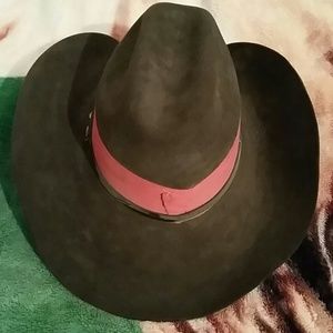 Black cowboy hat