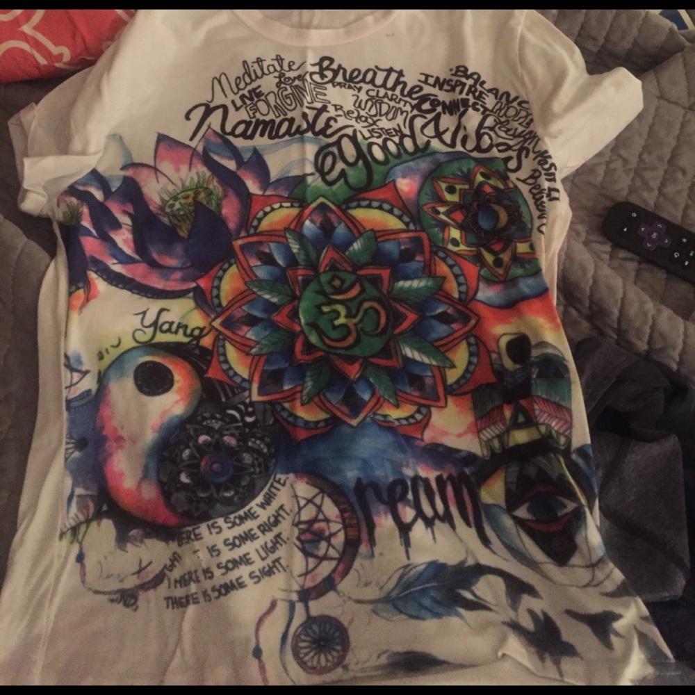 Good vibes tee shirt