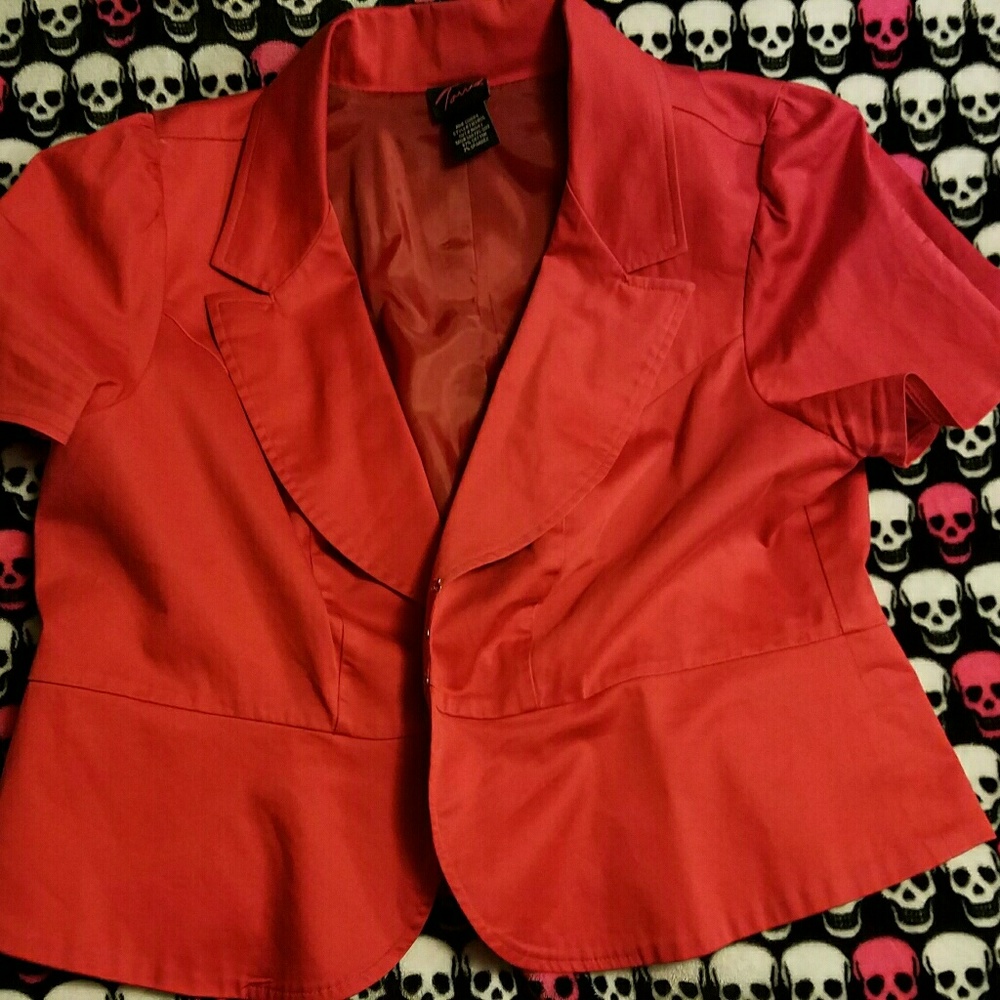 Torrid Size 2 Cropped Red Blazer