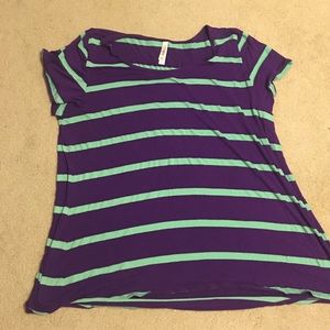 Lularoe classic t-shirt