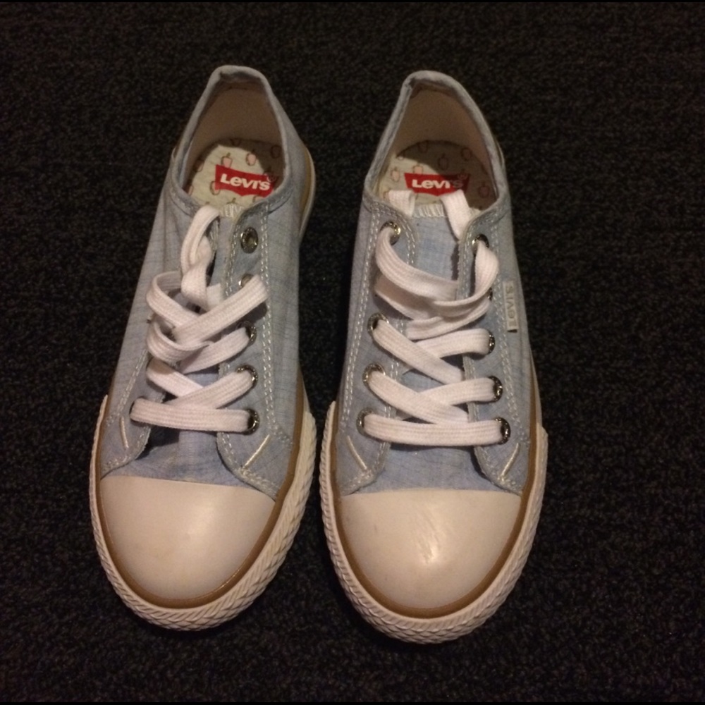 Girls size 1 Levi shoes