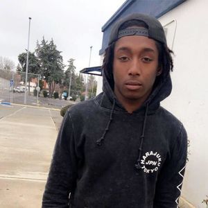 Meet your Posher, Lawrence