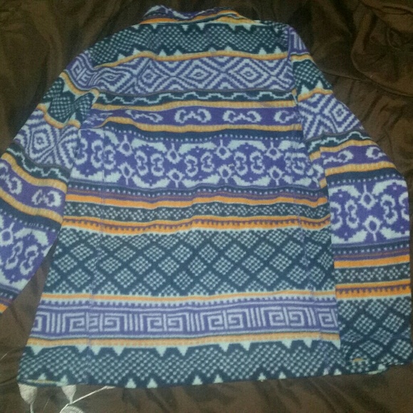 Aztec Print Fleece - Picture 2 of 2