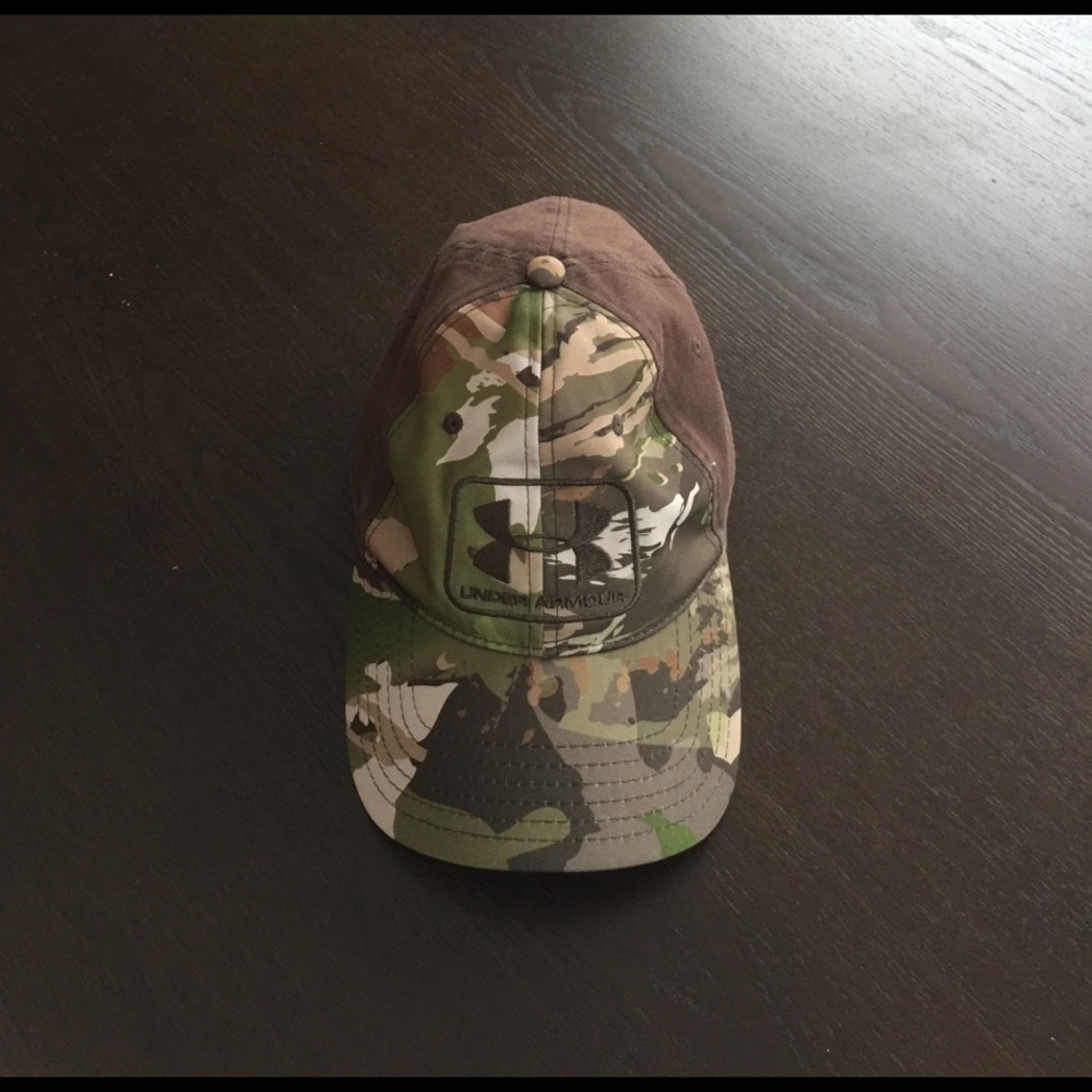 Under Armour camp fitted hat