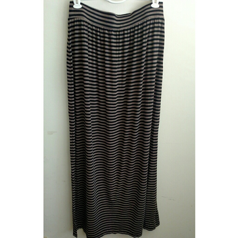 LOFT Maxi Skirt Small