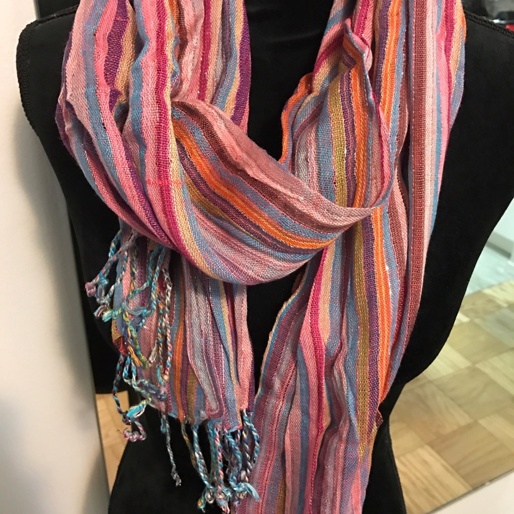 Multicolor striped scarf