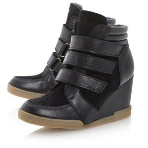 Velcro wedge booties