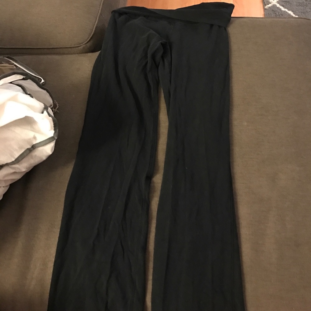 Black long yoga pants