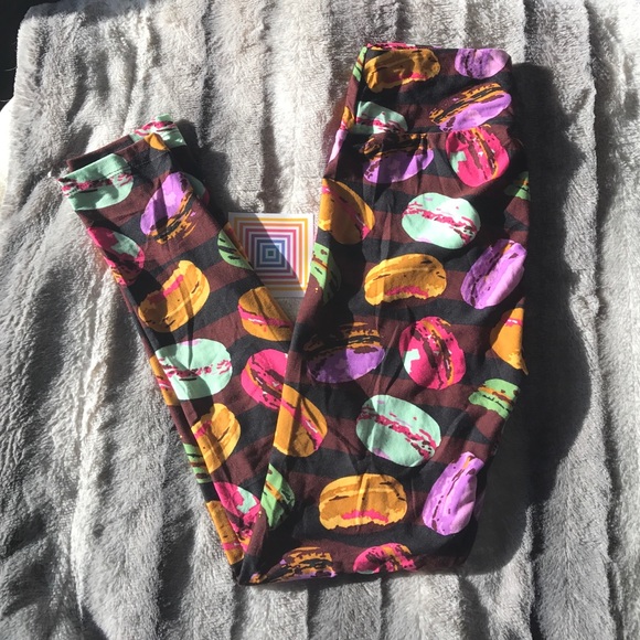 lularoe macaroon leggings