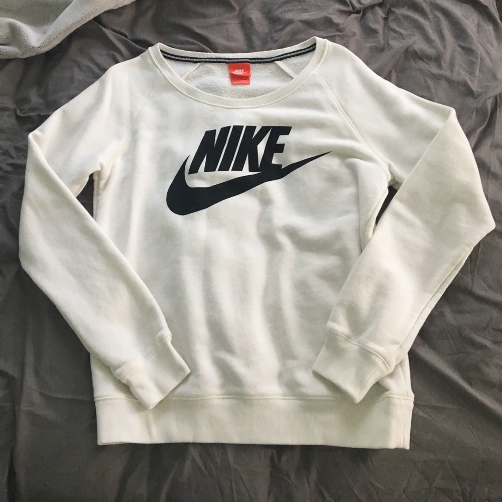 Nike pullover