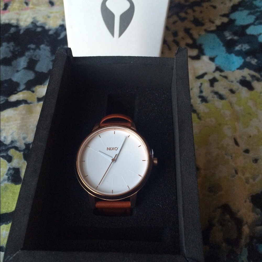 Kensington Nixon Watch, 37 mm - Never Worn
