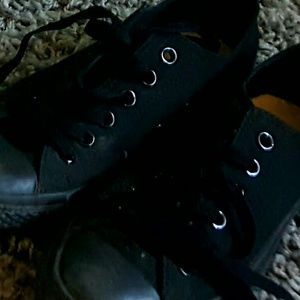 Black Converse