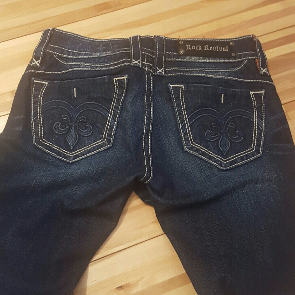 Beautiful Rock Revival sz 29 Jeans