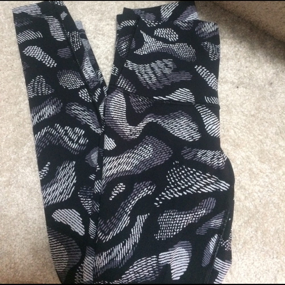 Lululemon Wunder Under High rise Luxtreme