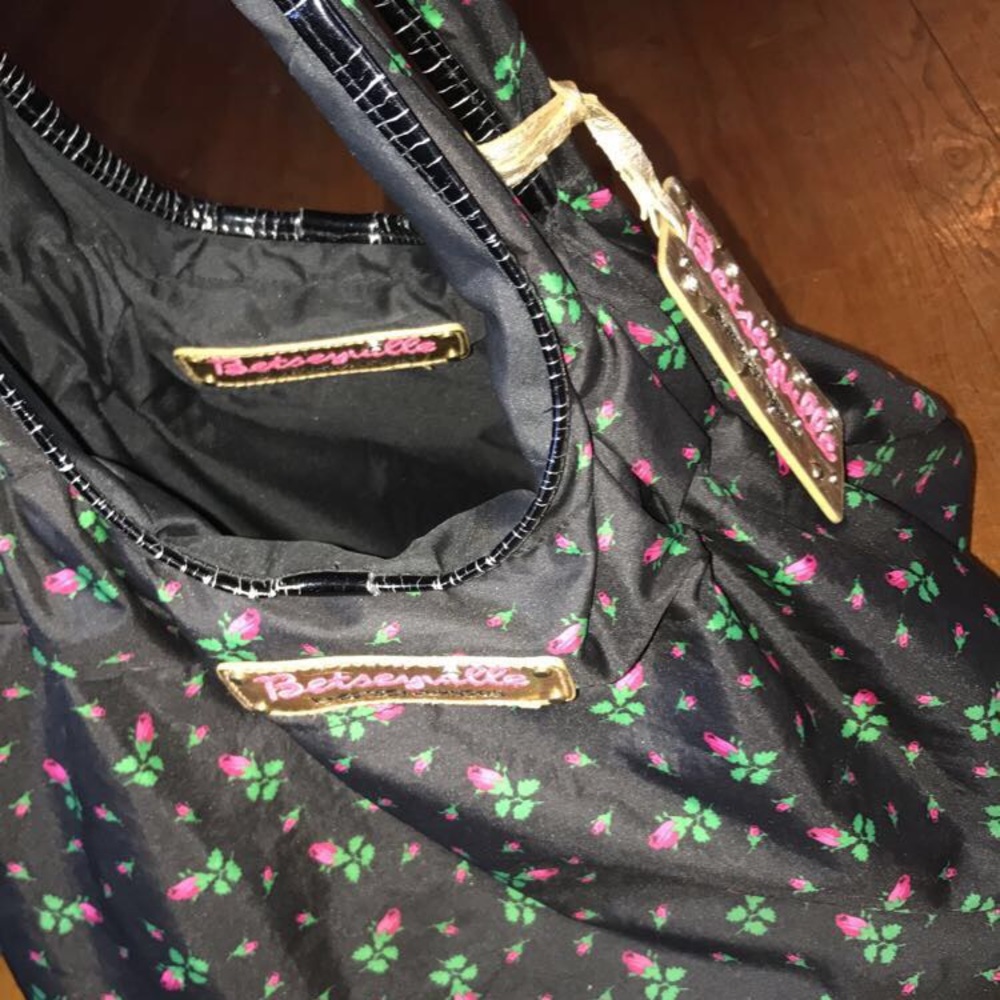 BUNDLE-- - Picture 3 of 3