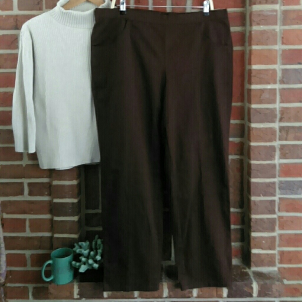 {White Stag} pants with pocket