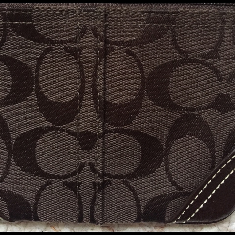 Coach Logo Wristlet *Vintage* - Picture 3 of 4