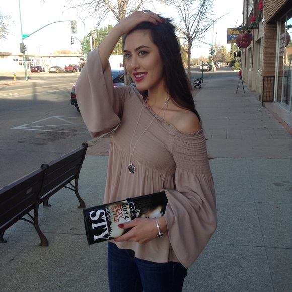 Off Shoulder Top-Last One - Picture 3 of 3