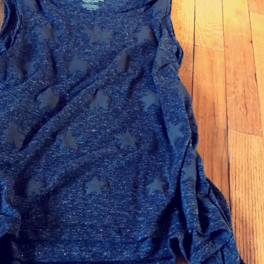 High low muscle tee