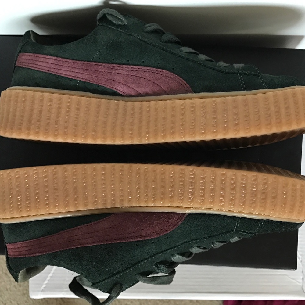 Rihanna gently Puma Green x Maroon