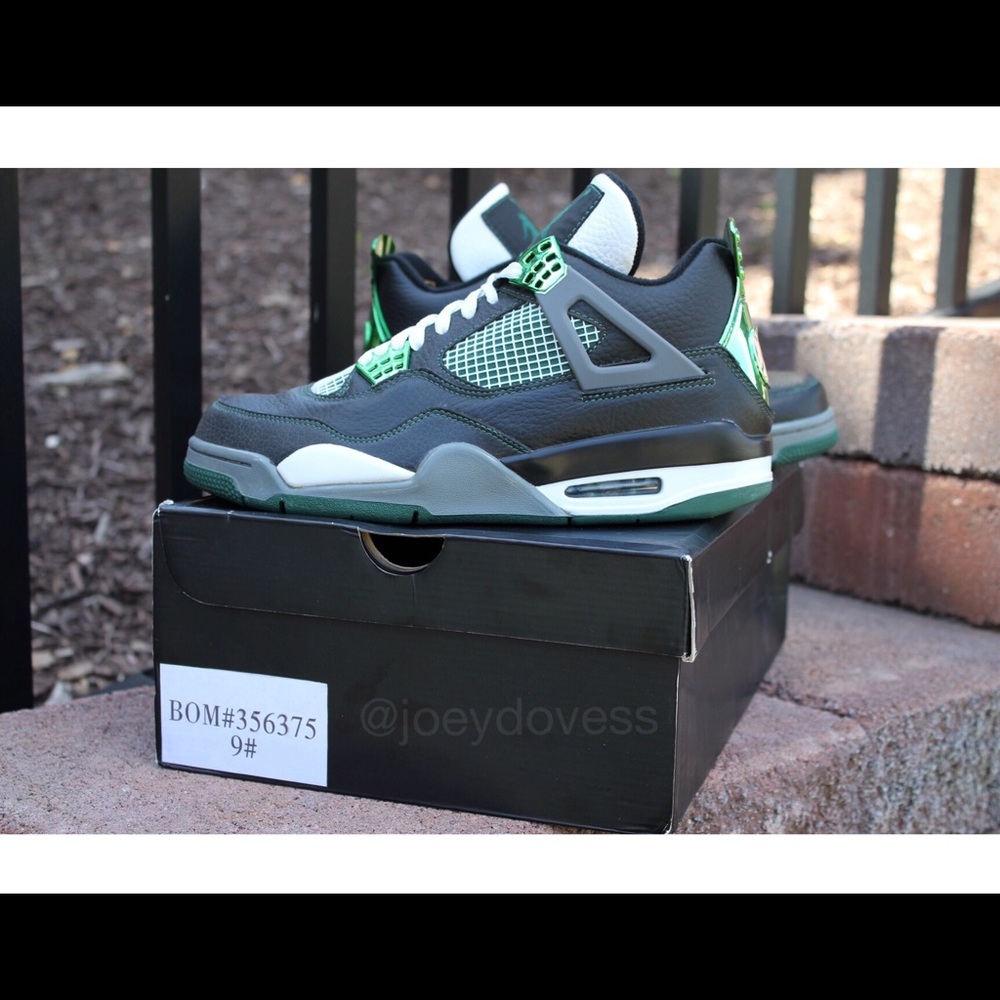 Air Jordan 4 Oregon Duck PE size 9