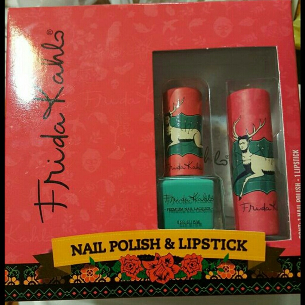 Frida Kahlo nail Polish and lipstick